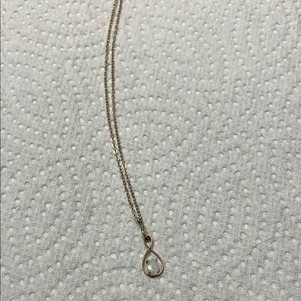 Delicate Silver Necklace with Crystal Pendant